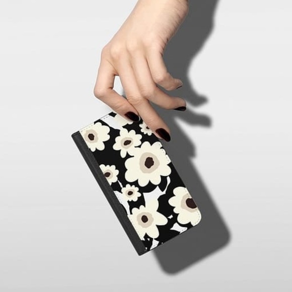 Casetify ♥ Flower Wallet Case!  ✿ - Picture 1 of 4